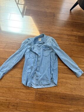 Light Blue Denim Button-Up Shirt - Classic Men's
